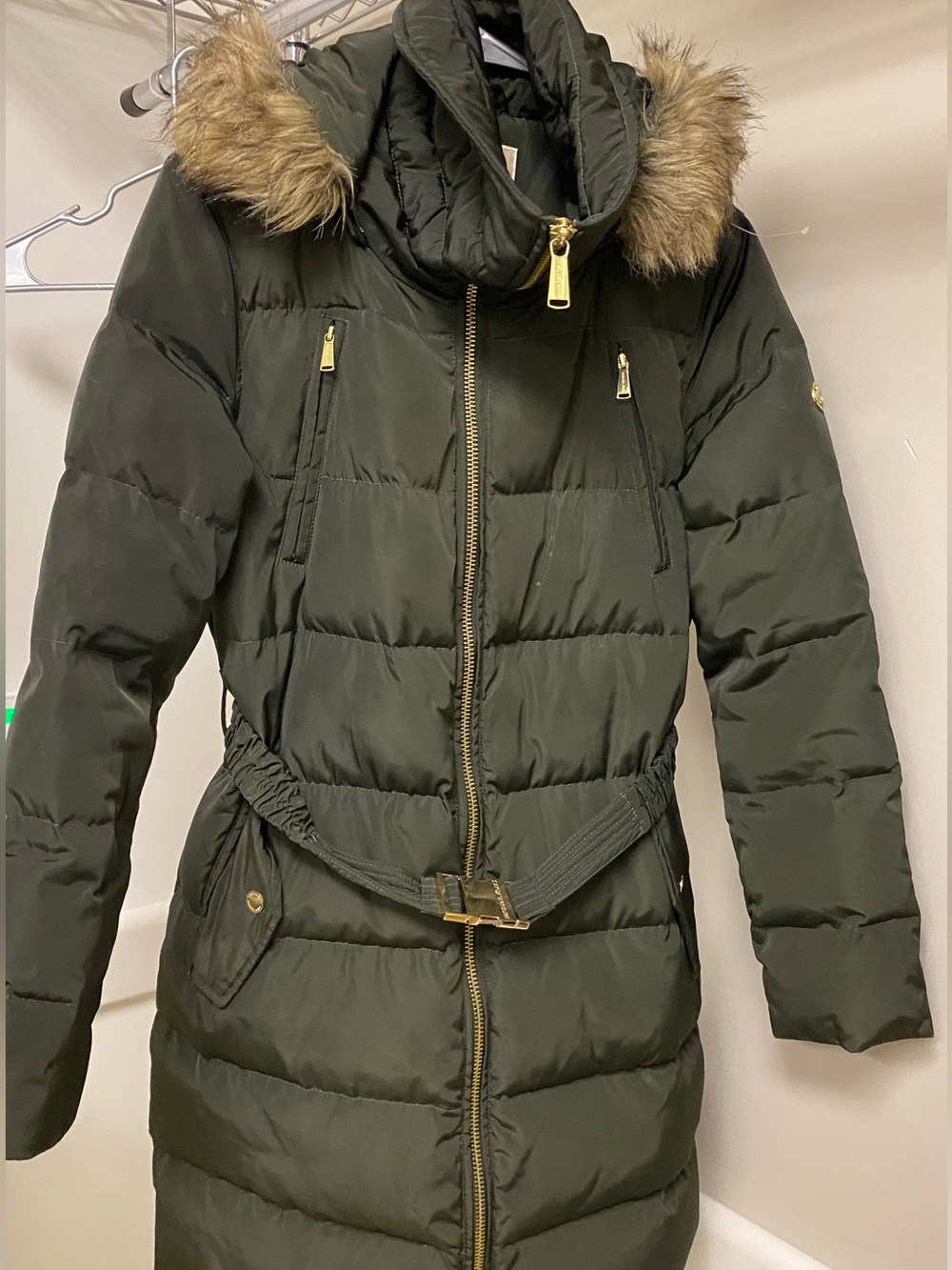 MICHAEL Michael Kors Olive Green Quilted Puffer Coat with Faux Fur Hood Trim